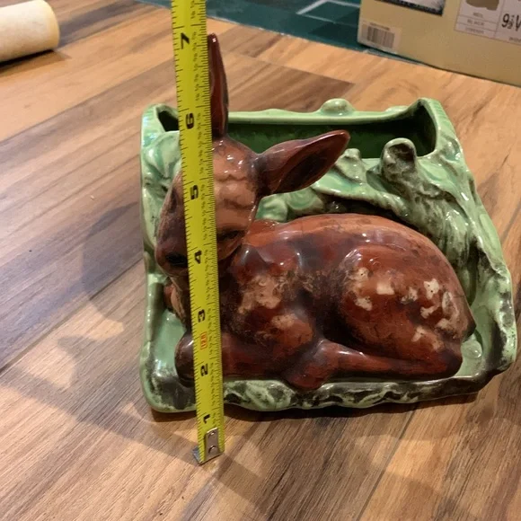 Vintage Shawnee USA 766 deer fawn w foliage planter 7” container decor